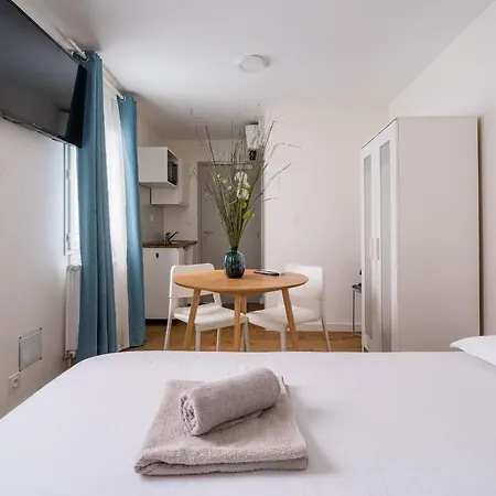 High Five - Calme Sur Les Ramblas