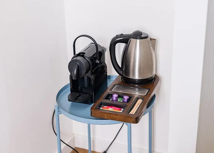 High Five - Calme Sur Les Ramblas Aparthotel